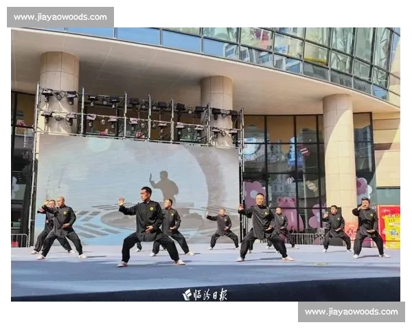 《武术对打竞技赛场：技巧与力量的较量，挑战极限的巅峰对决》